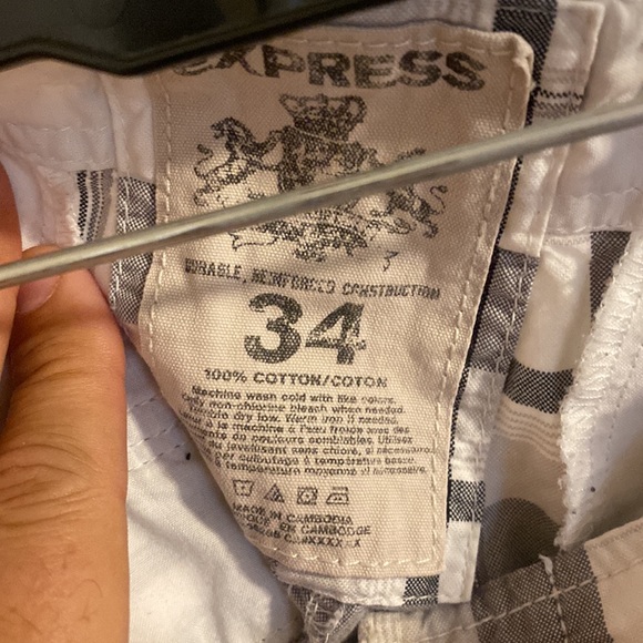 Express Men’s Shorts Two Pairs Size 34 - Picture 6 of 7